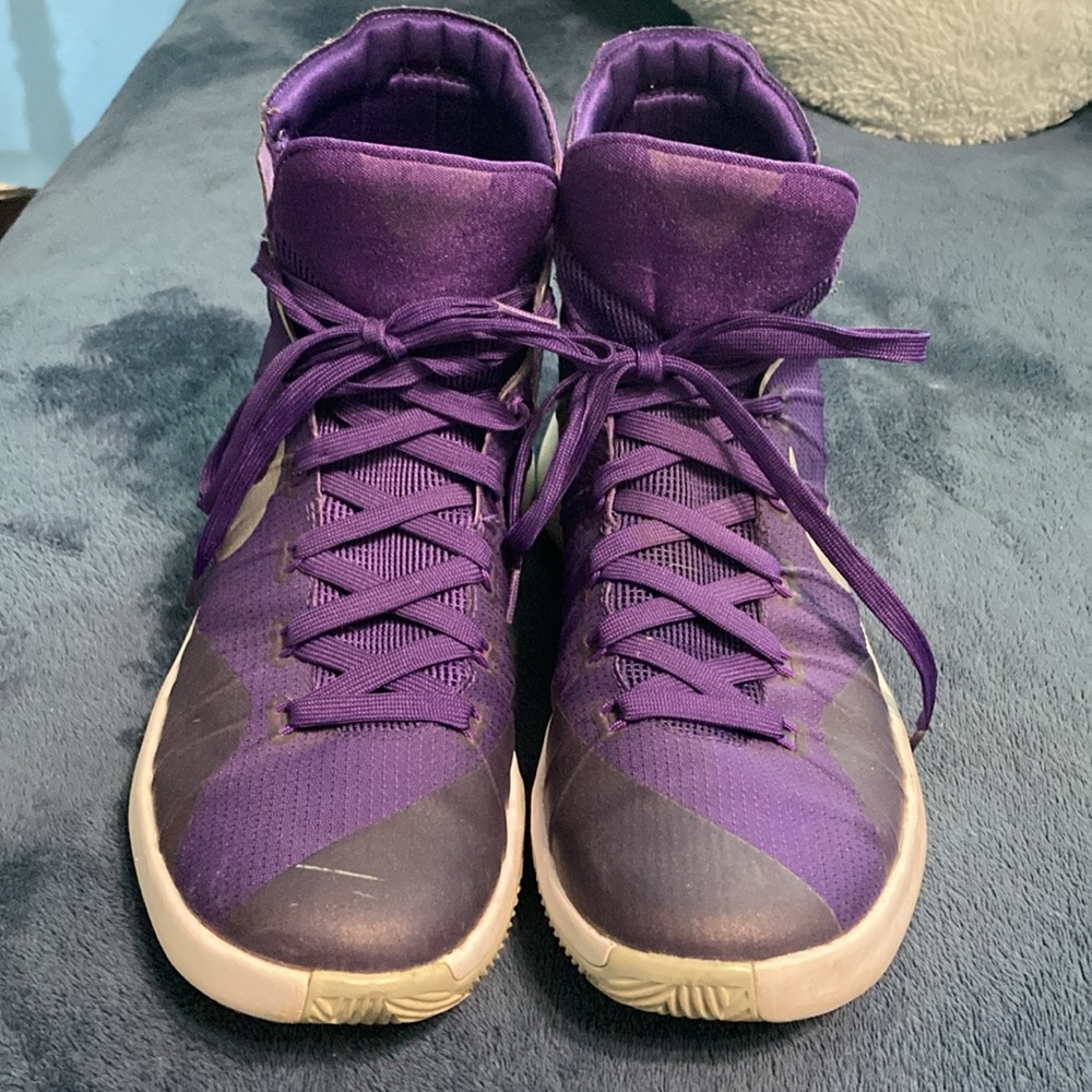 Nike Sneakers - Picture 2 of 6